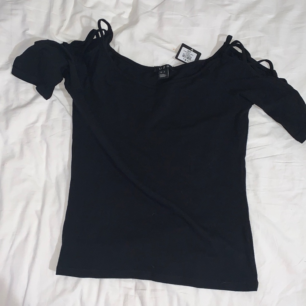 Criss Cross Shoulder Top